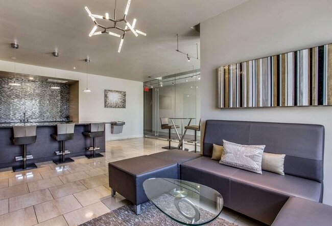 102 Colorado St in Austin, TX - Building Photo - Building Photo