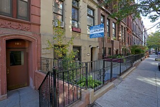 104 W 87th St in New York, NY - Foto de edificio - Building Photo