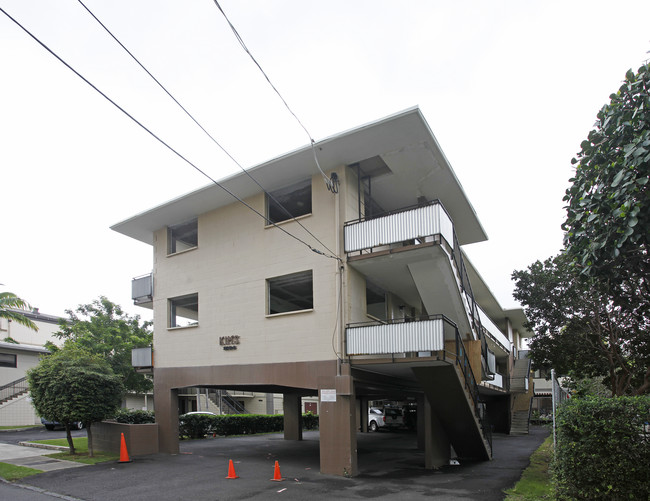 1534 Alexander St in Honolulu, HI - Building Photo - Building Photo