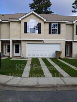 16 Orchid Ln in Savannah, GA - Building Photo