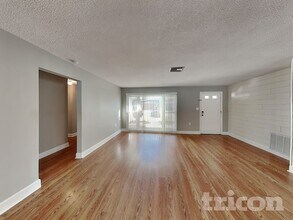 215 Hillcrest Dr in Safety Harbor, FL - Building Photo - Building Photo