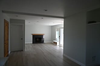 9392 Westminster Blvd in Westminster, CA - Foto de edificio - Building Photo