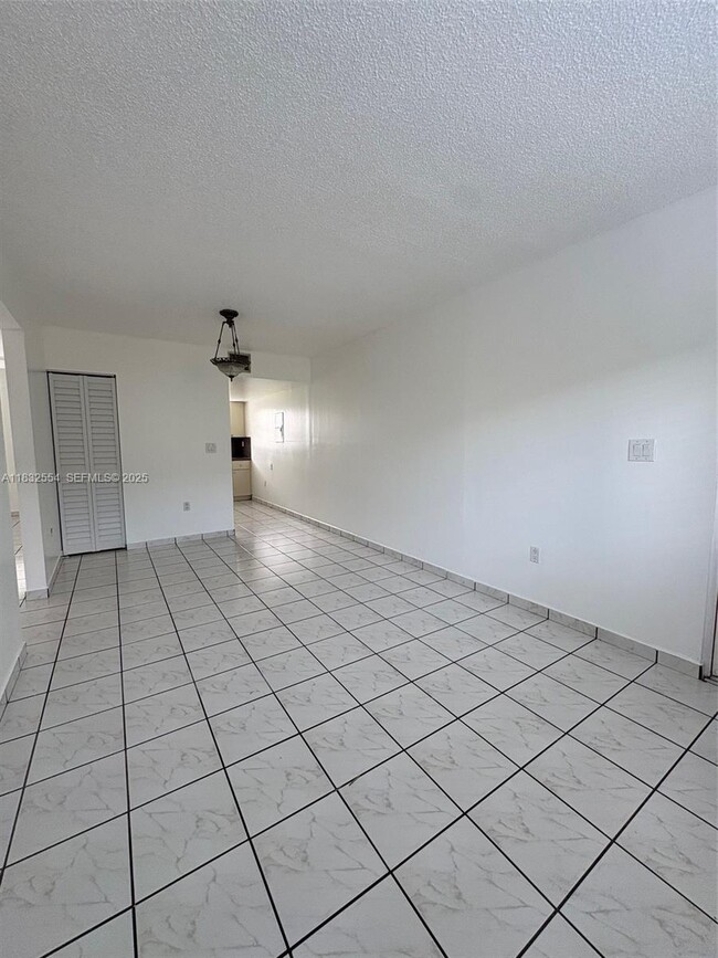 property at 231 E 7th St