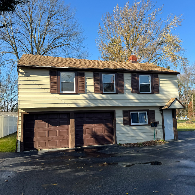 5600 Columbia Rd in North Olmsted, OH - Building Photo - Building Photo