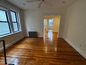 213 Kelton St in Boston, MA - Foto de edificio - Building Photo