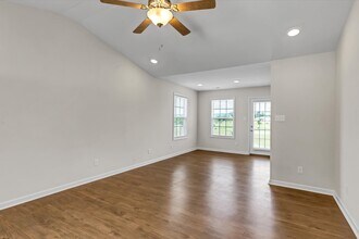 2022 McCleary Rd in Sevierville, TN - Building Photo - Building Photo