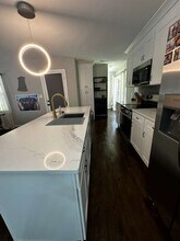 178 Hermer Cir NW, Unit 1 in Atlanta, GA - Building Photo - Building Photo