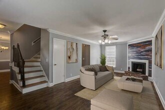 200 Retreat Ct W in Nashville, TN - Building Photo - Building Photo