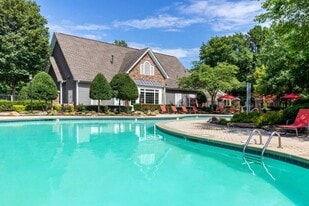 Elan at Mallard Creek Apartment Homes