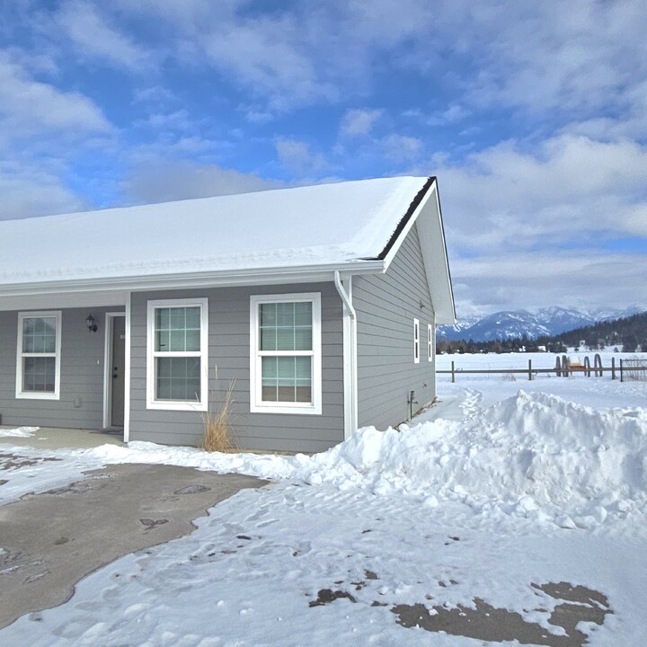 157 Jewel Basin Ct in Bigfork, MT - Building Photo