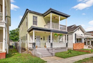 530 E 35th St in Savannah, GA - Building Photo