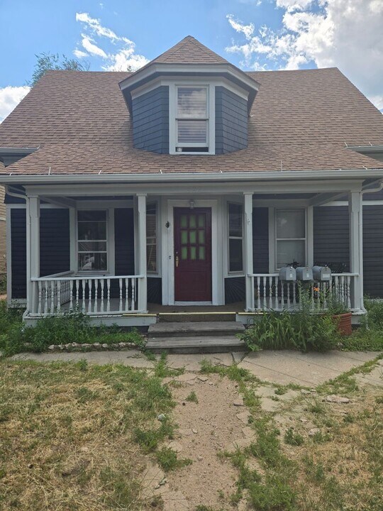 627-629 E Boulder St in Colorado Springs, CO - Building Photo