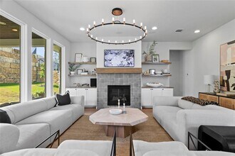 211 Abbeyville Walk in Austin, TX - Building Photo - Building Photo