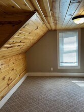 1020 Rosewood St, Unit 2 in Brainerd, MN - Foto de edificio - Building Photo