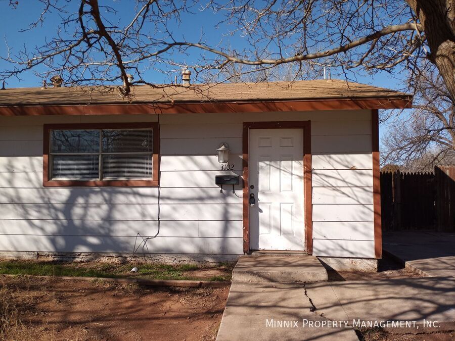 3102 Avenue N in Lubbock, TX - Building Photo