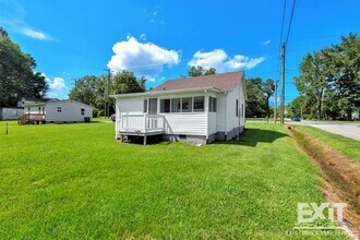 108 E Pine St in La Crosse, VA - Building Photo - Building Photo