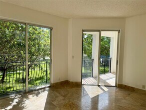 3700 Island Blvd in Aventura, FL - Building Photo - Building Photo