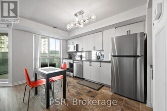 410 Queens Quay W in Toronto, ON - Building Photo - Building Photo