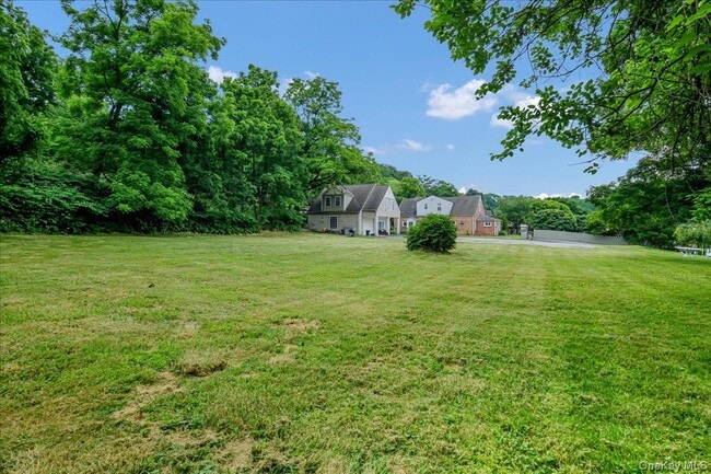 property at 17 Church St