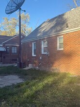 19363 Sunset St in Detroit, MI - Building Photo - Building Photo