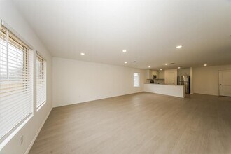 11721 SW 36th St in Mustang, OK - Building Photo - Building Photo