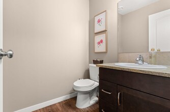 1220 Empress St in Regina, SK - Building Photo - Building Photo