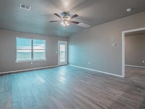 1529 Highland Loop in Guthrie, OK - Building Photo - Building Photo