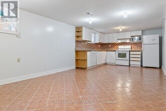 249 Southview Rd in Oakville, ON - Building Photo - Building Photo