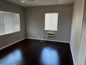2655 36th St in Sacramento, CA - Building Photo - Building Photo