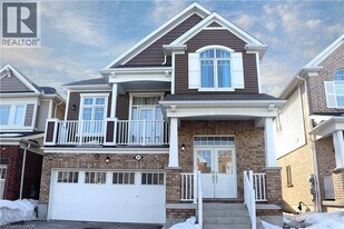 31 Sofitel Dr in Kitchener, ON - Building Photo