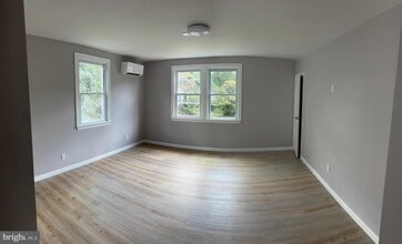 2904 Bunker Hill Rd in Mount Rainier, MD - Foto de edificio - Building Photo