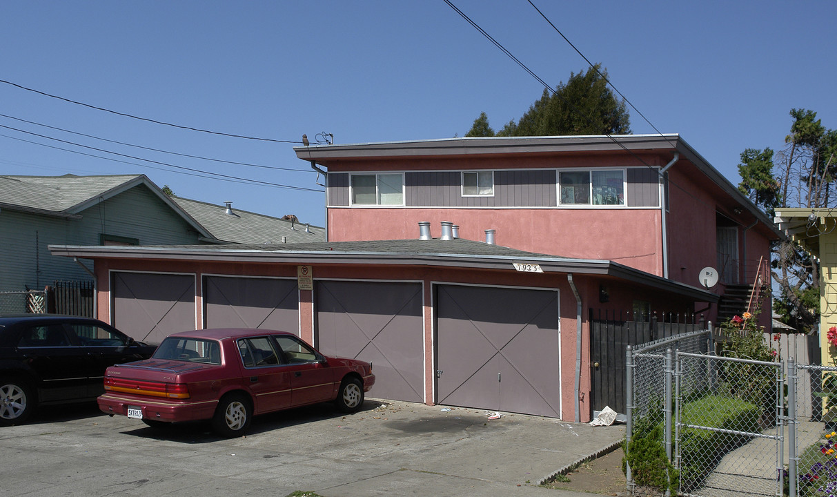 1923 85th Ave in Oakland, CA - Building Photo