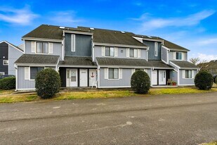 3700 Golf Colony Ln in Little River, SC - Building Photo