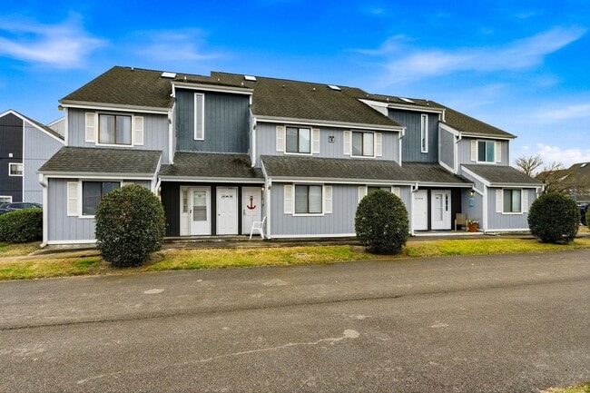 property at 3700 Golf Colony Ln