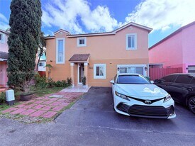 14832 SW 91st Terrace in Miami, FL - Building Photo