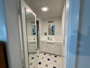 4220 Cerritos Ave in Long Beach, CA - Building Photo - Building Photo