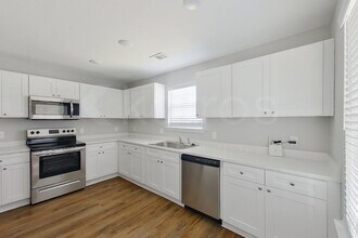 104 Cottage Grove Rd in Brunswick, GA - Building Photo - Building Photo