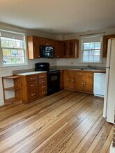 40 Saratoga Way in Portsmouth, NH - Building Photo - Building Photo