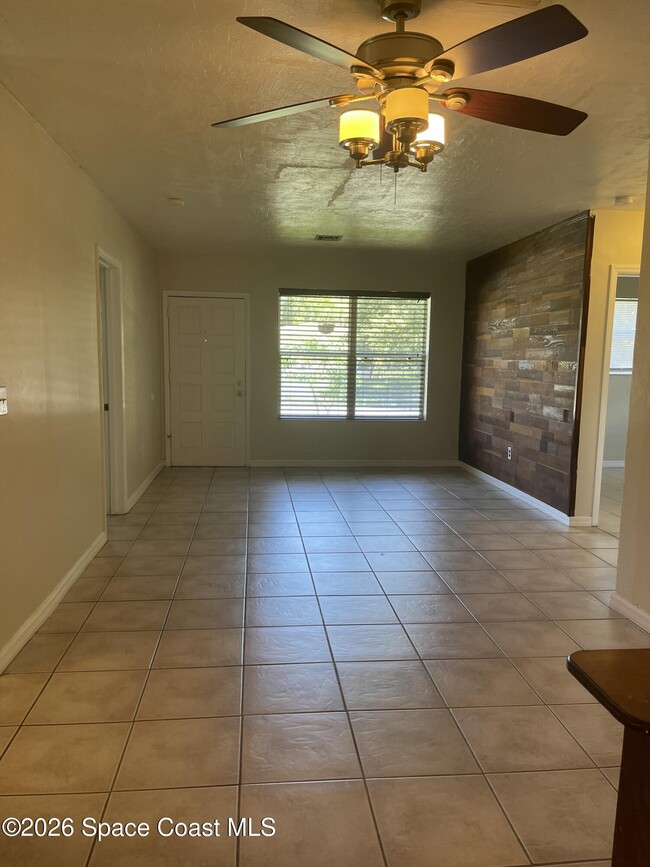 405 W Rutgers St in Melbourne, FL - Building Photo - Building Photo