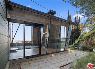 8663 Nash Dr in Los Angeles, CA - Building Photo - Building Photo