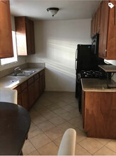 1343 W 36th St, Unit 1343 west 36th street in Los Angeles, CA - Building Photo - Building Photo