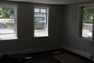 419 Court St in Plymouth, MA - Building Photo - Building Photo