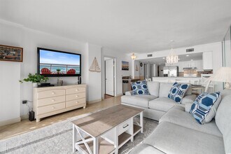 2200 N Ocean Blvd in North Myrtle Beach, SC - Building Photo - Building Photo