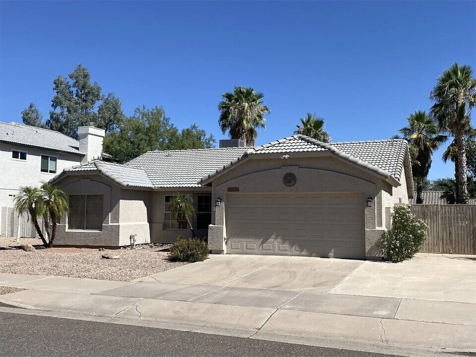 1465 E Ironwood Dr in Chandler, AZ - Building Photo
