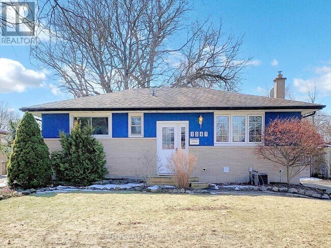 1247 Kaladar Dr in London, ON - Building Photo - Building Photo