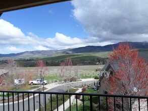 528 W Nevada St in Ashland, OR - Building Photo - Building Photo
