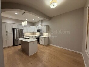 3600 Central Ave SE in Albuquerque, NM - Building Photo - Building Photo