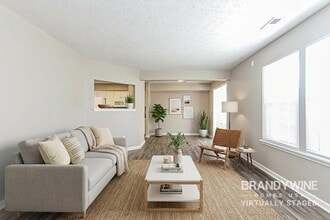 16720 Yeoman Way in Westfield, IN - Foto de edificio - Building Photo