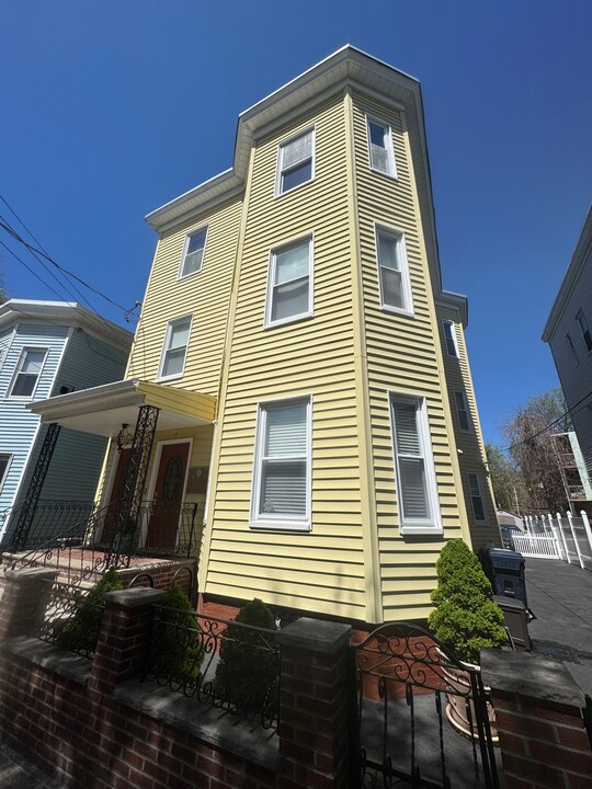 5 Palermo St, Unit 3 in Cambridge, MA - Building Photo