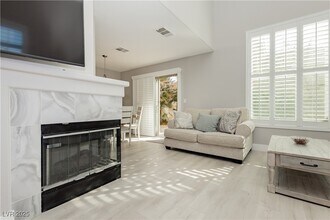 2345 Cliffwood Dr in Henderson, NV - Building Photo - Building Photo